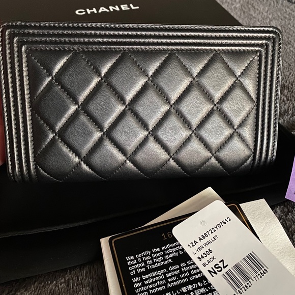 🔴SOLD🔴Authentic New CHANEL Lambskin Wallet - Picture 6 of 10